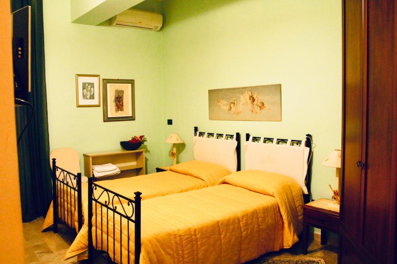 A Casa Di Mamma Hotel มิลาซโซ ภายนอก รูปภาพ